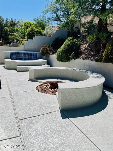 Building Photo - 2271 Surrey Meadows Ave