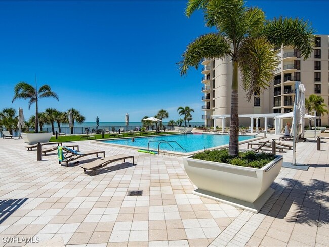 Building Photo - 3115 Gulf Shore Blvd N
