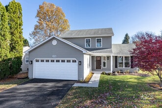 Building Photo - 350 Pearson Cir