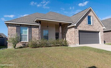 Building Photo - 135 Maddox Jude Dr