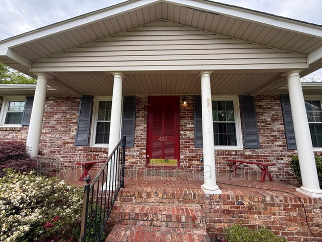 Building Photo - 413 Harolds Dr NW