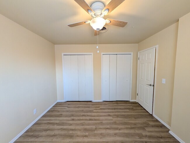 Building Photo - 1814 S 108th E Ave