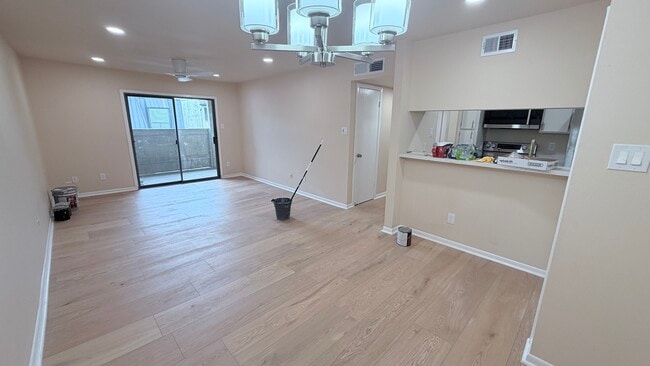 Building Photo - 8435 Hearth Dr