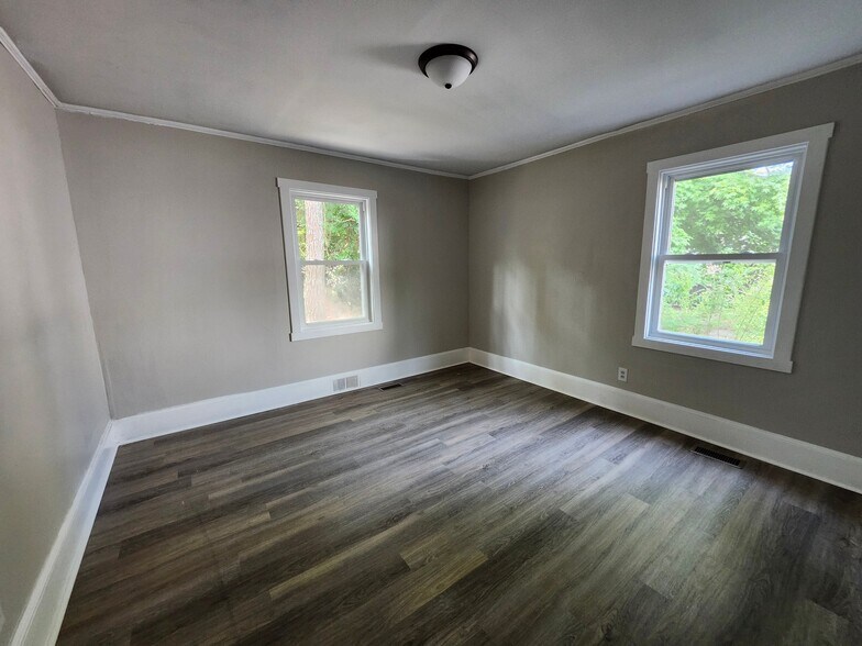 Building Photo - 1822 Dupree St