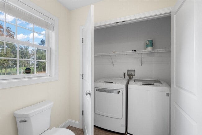 Building Photo - 11 Checkerberry Ln