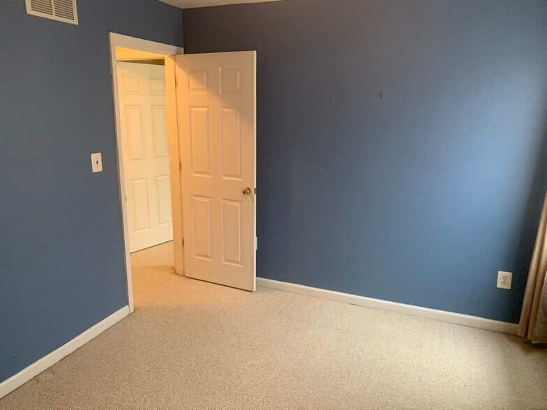 Building Photo - 1809 Stark Drive