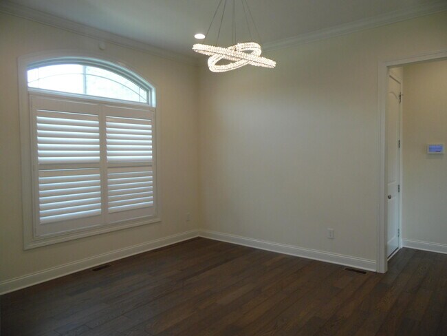 Building Photo - 2331 Coroneo Ln