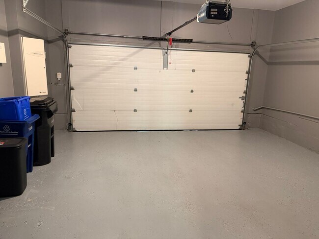 Building Photo - Park Potomac Luxury Townhome