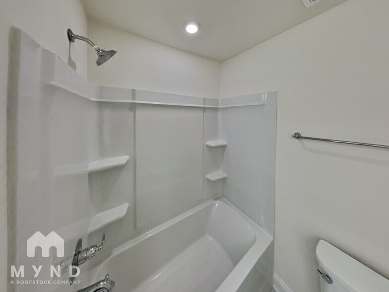 Building Photo - 1518 Cedar Tree Dr