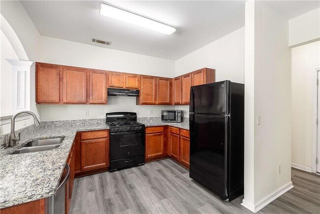 Building Photo - 4003 Labrador Way