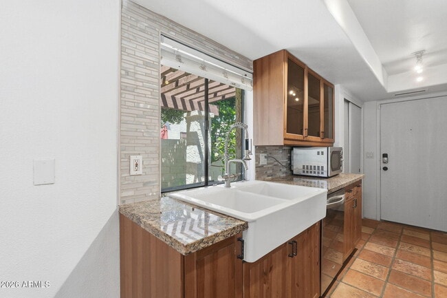 Building Photo - 8825 S 48th St