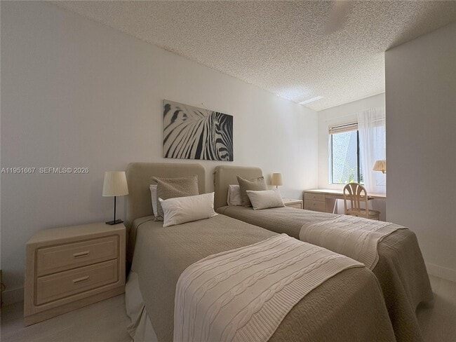 Building Photo - 2538 Windsor Way Ct