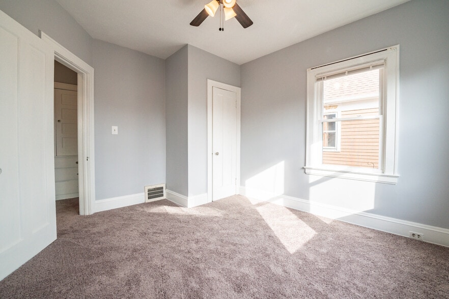 Building Photo - 2085 Marlowe Ave