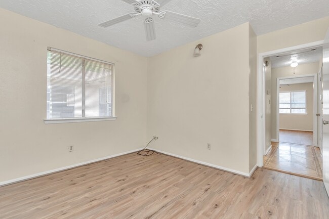 Building Photo - 13411 Splintered Oak Dr