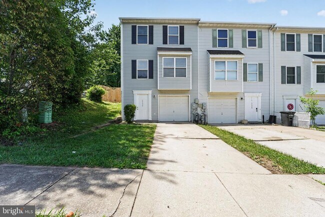 Building Photo - 4630 Warren Tree Way