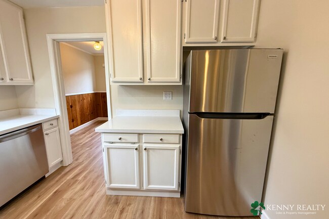 Building Photo - Just Remodeled 2BR Home with Garage & Large Backyard in San Bruno