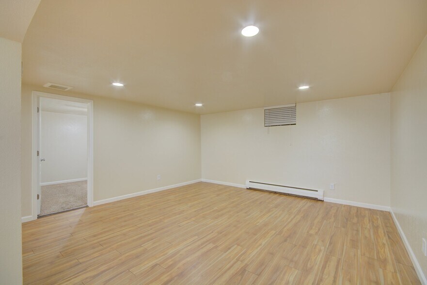 Building Photo - 375 S Depew St