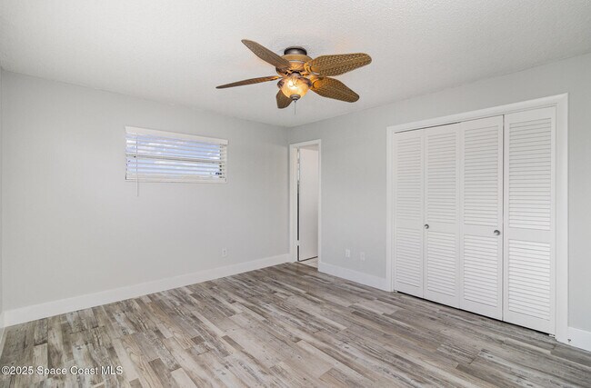 Building Photo - 205 Trinidad Dr