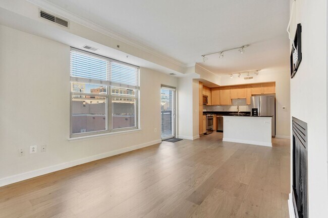 Building Photo - Professionally Managed and Updated// 2 Bedroom 2 bathroom Condo// Logan Circle! // Garage Parking...