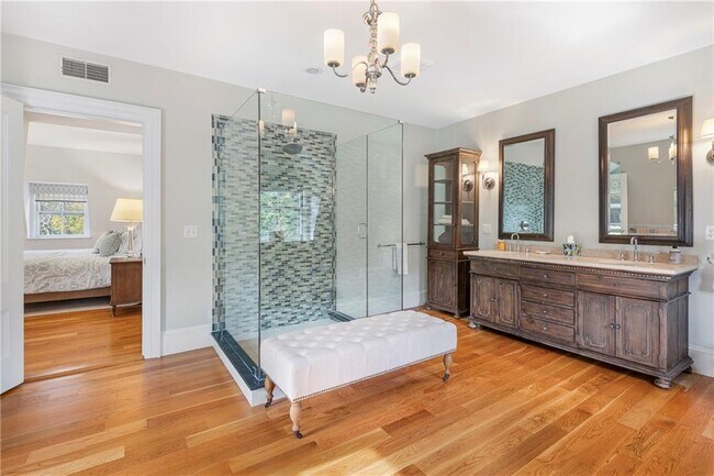 Building Photo - 15 Berkeley Ave