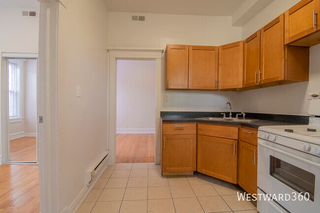 Building Photo - 1548 N Homan-1-3