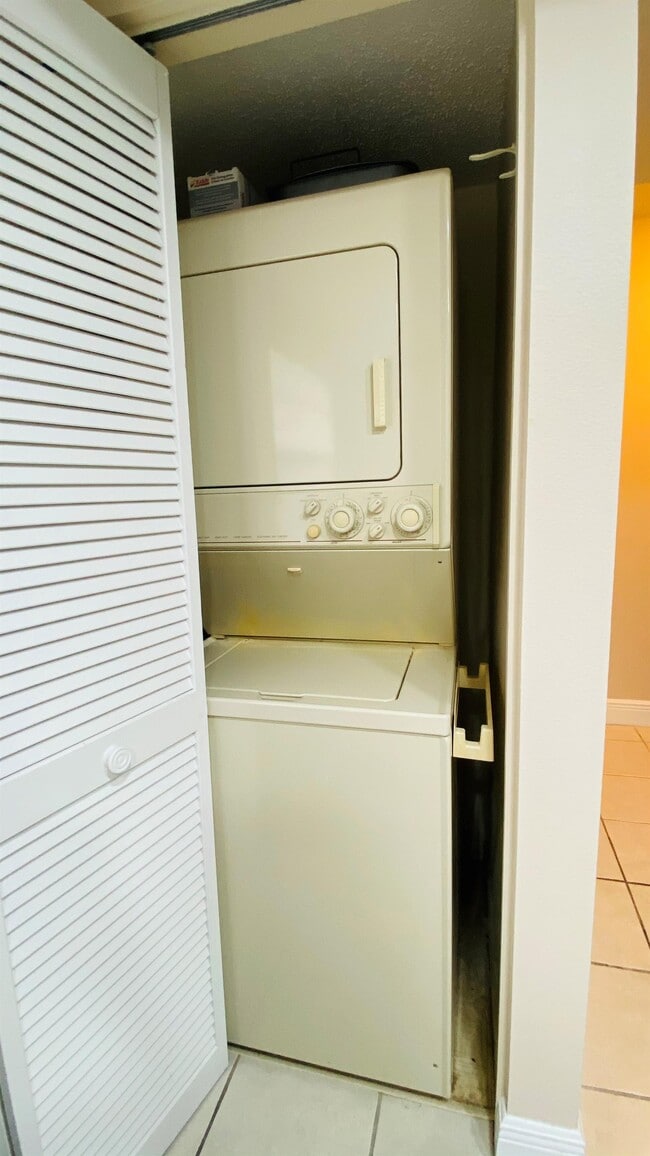 Building Photo - 3551 Teeside Dr