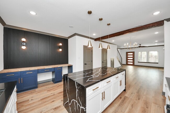 Building Photo - 7925 Ritz St