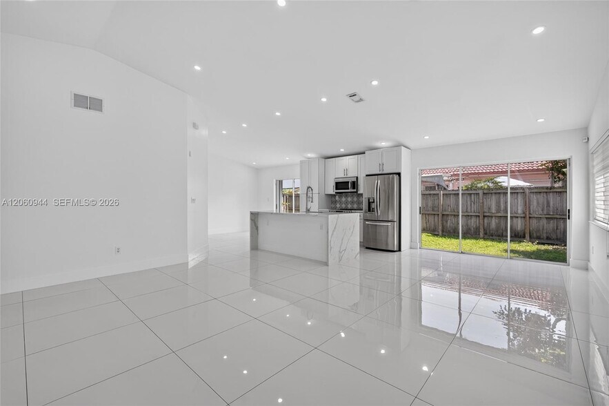 Building Photo - 15772 SW 74th Ln