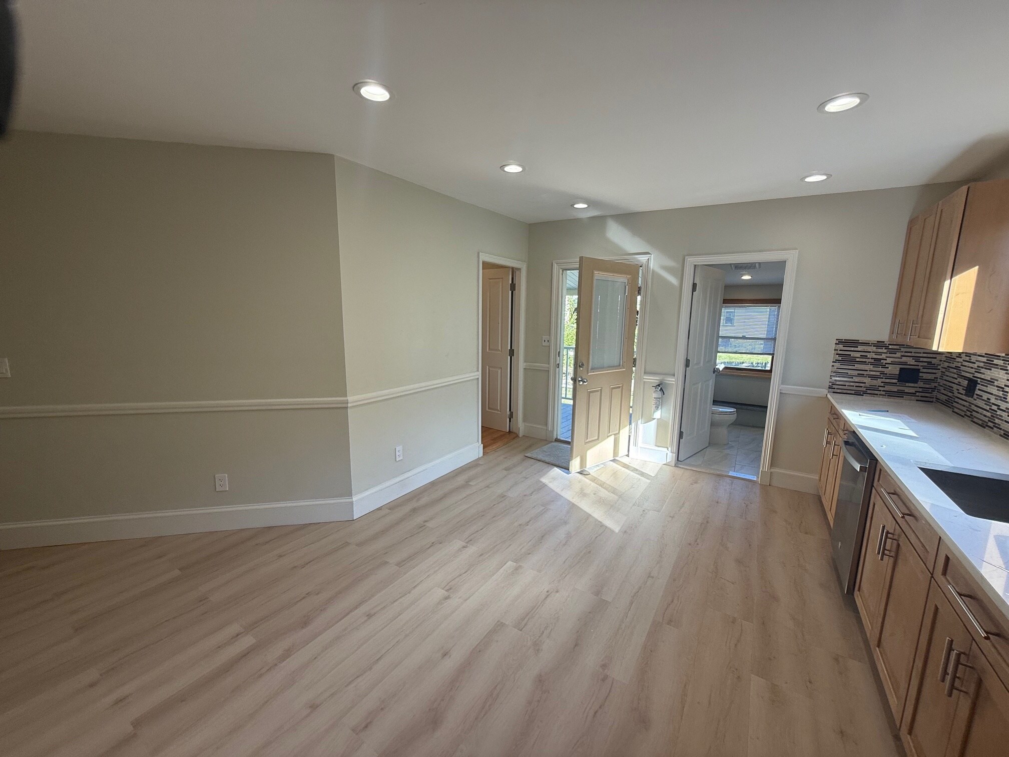 Building Photo - 48 Shannon St