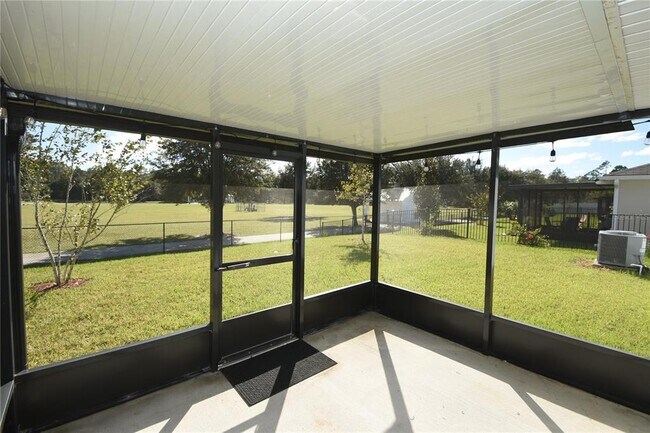 Building Photo - 27 Grand Par Ct