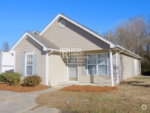 Building Photo - Cute 3 Bedroom/2 Bath Home in Greensboro 2...