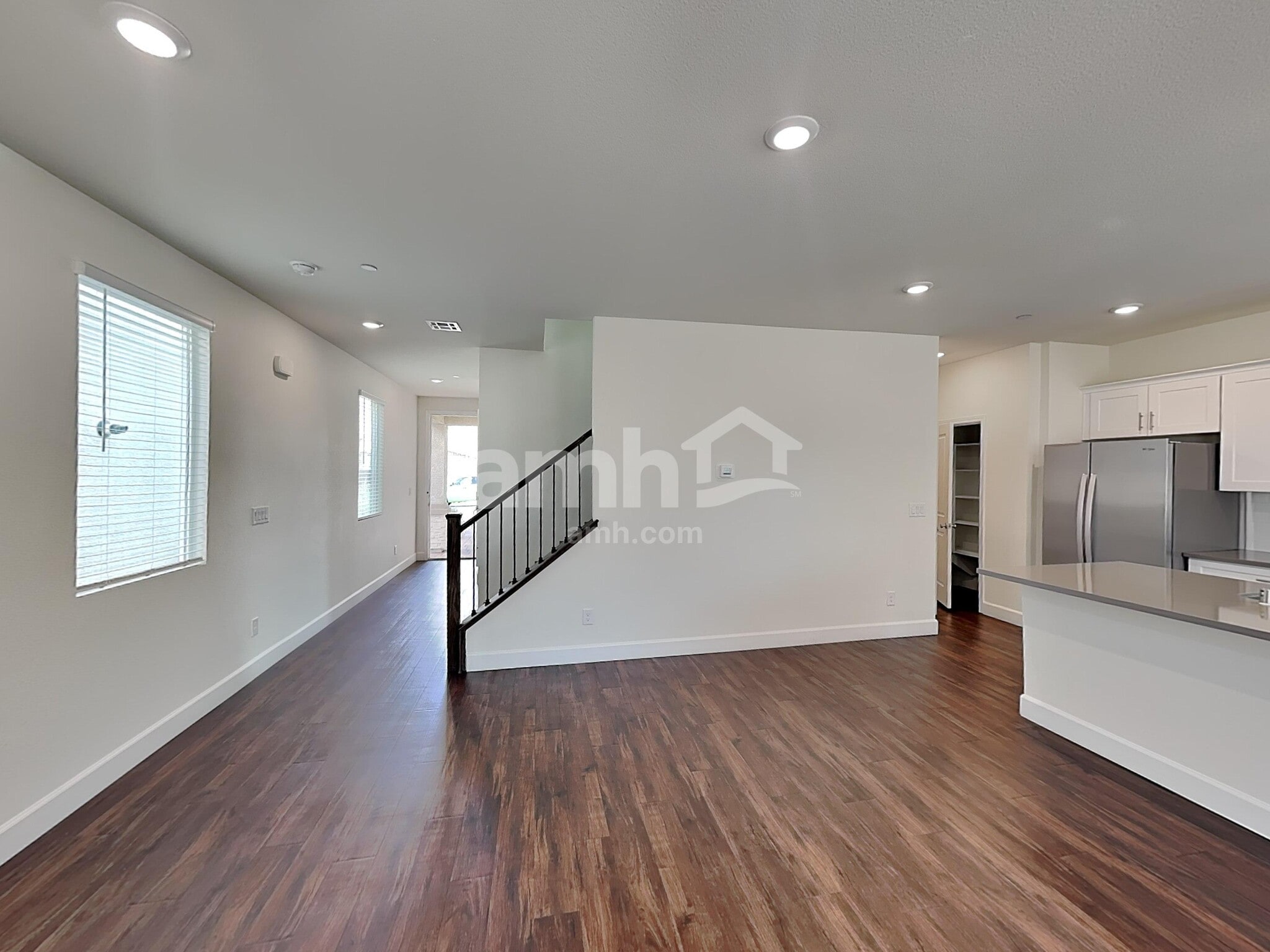 Building Photo - 126 Charmante Tulip Lane