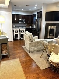 Building Photo - 177 E St