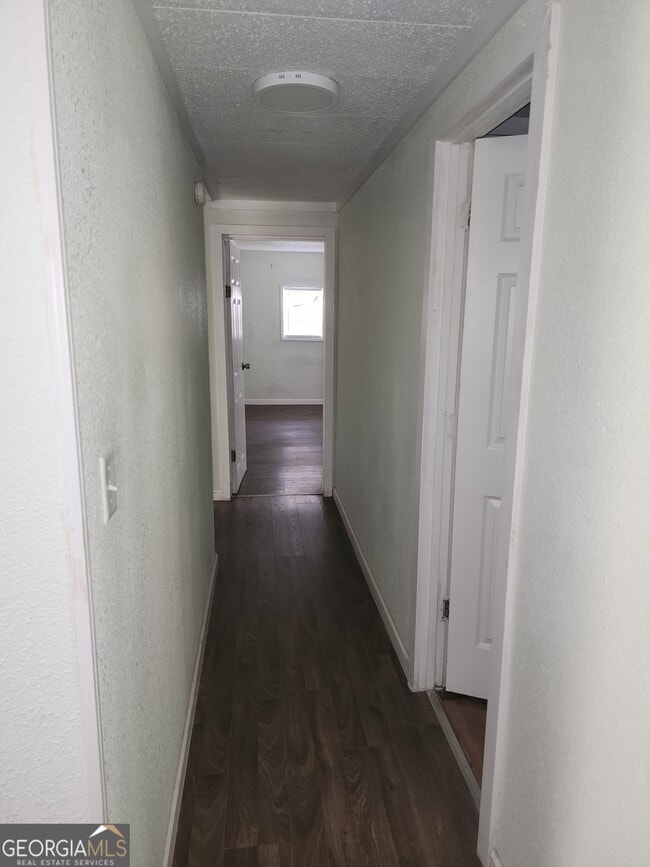 Building Photo - 1373 Elm Cir