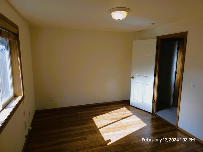 Building Photo - 21138 SW Houston Dr