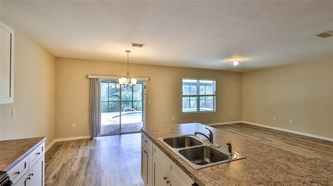 Building Photo - 441 White Coral Ln