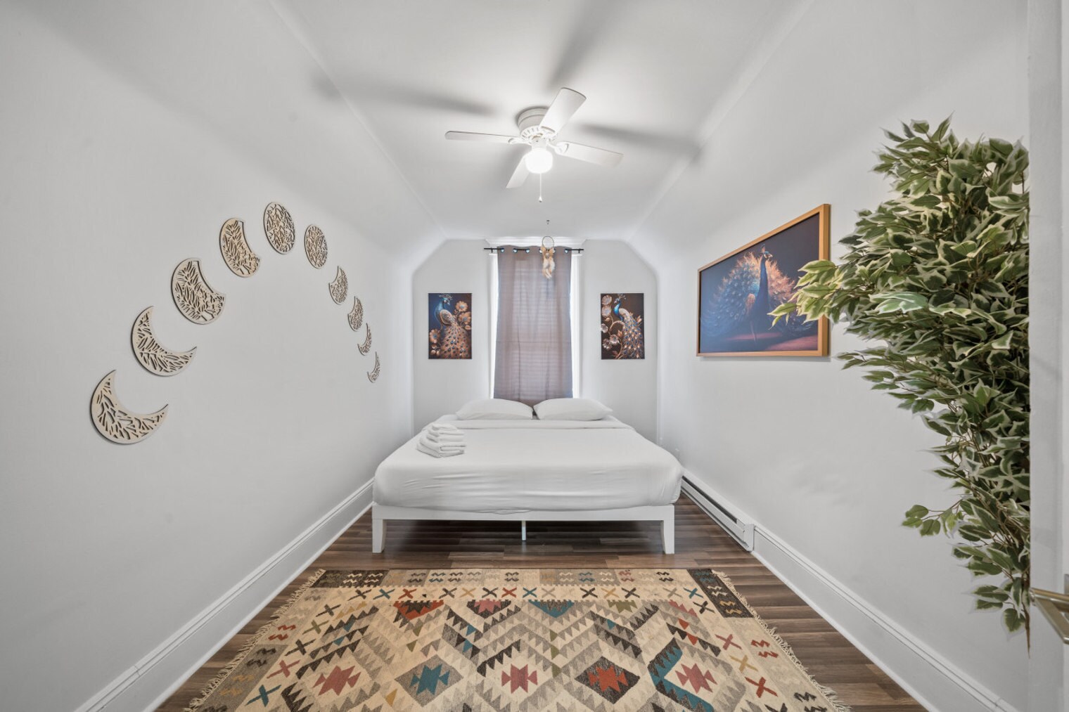 Building Photo - 84 W 42nd St