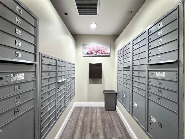 Building Photo - 4 Bishop St