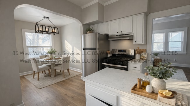 Building Photo - 808 Innes St NE