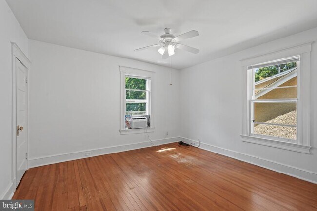 Building Photo - 5602 39th St NW