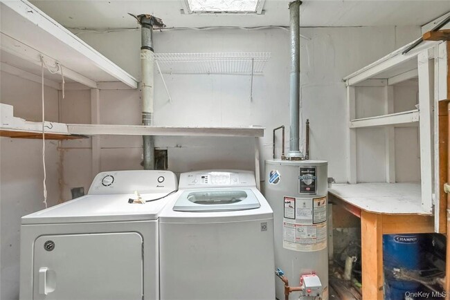 Building Photo - 35 Peddler Hill Rd