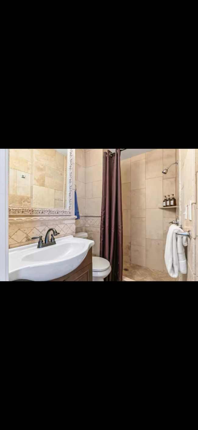 Building Photo - 7817 Straits Dr