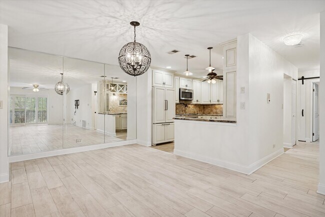 Building Photo - 801 79th St