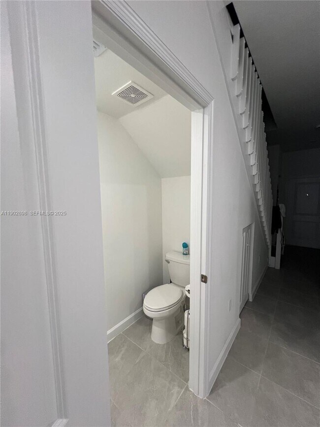 Building Photo - 12142 NW 24th Ct