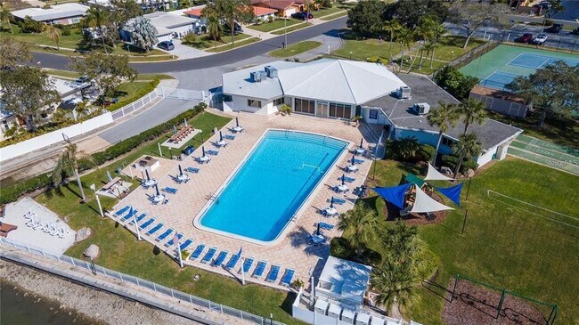 Building Photo - 10351 Regal Dr