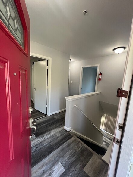 Building Photo - 4801 Waltonshire Cir