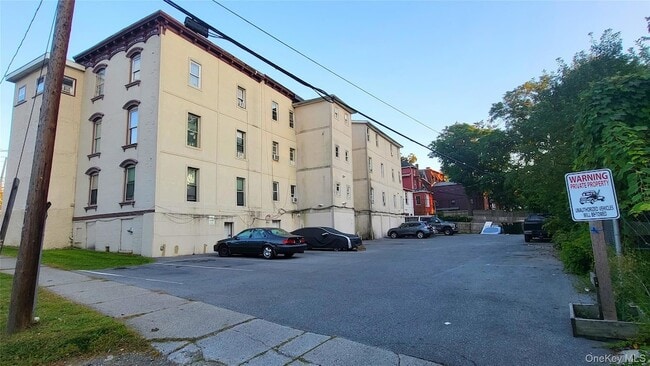 Building Photo - 65 S Hamilton St