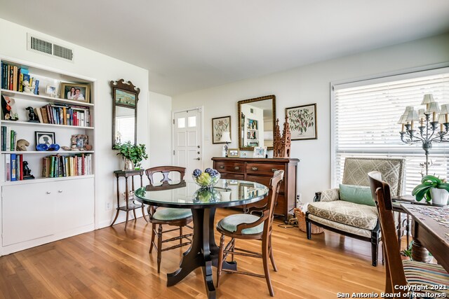 Building Photo - 103 Oakhurst Pl