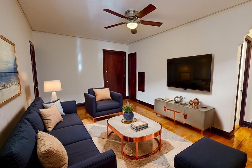 Building Photo - The Sylrose