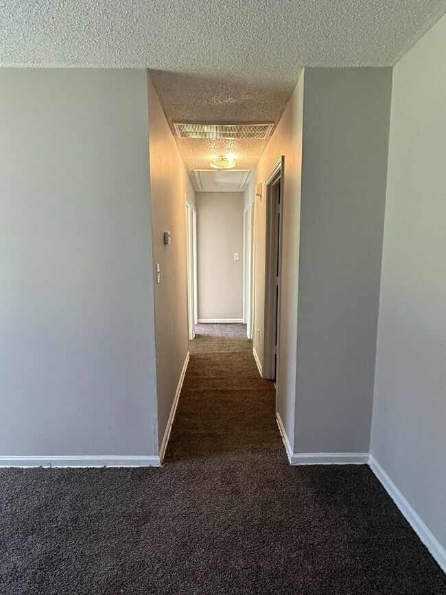 Building Photo - 8170 Geiger St NW